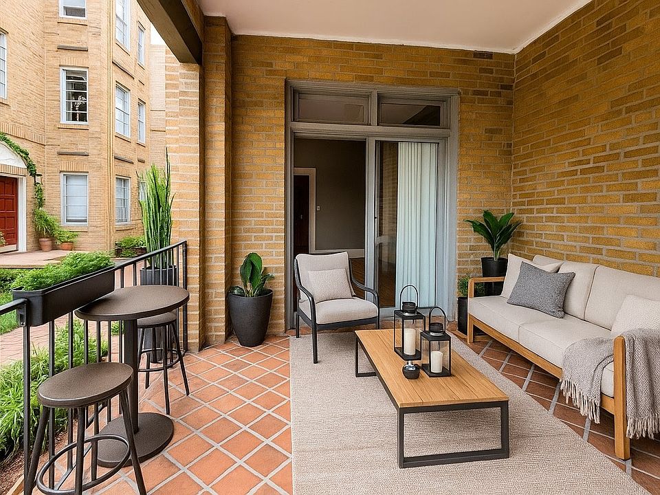 1st image of 2833 Herschel St APT 14
