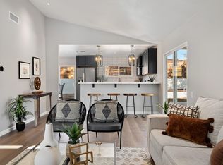 892 Nueva Vista Dr, Palm Springs, CA 92264