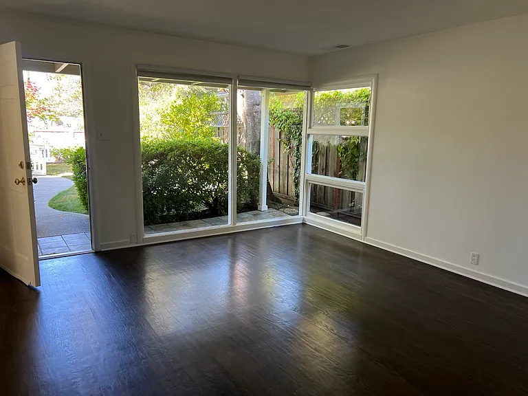 315 Sequoia Ave — Photo 6