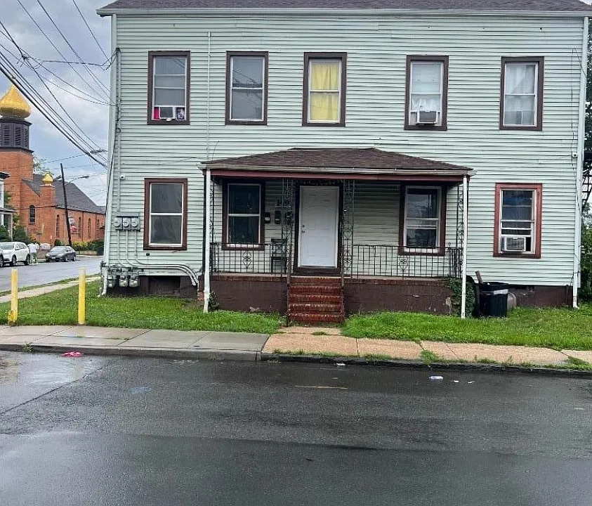 147 Liberty St #2