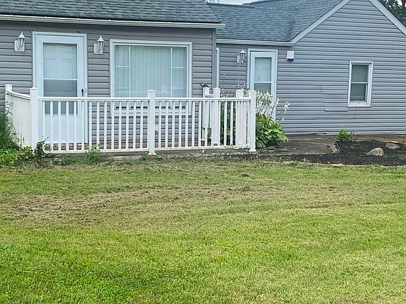 2nd image of 5542 Linn Rd
