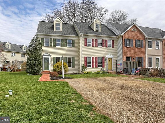 3rd image of 339 Cardinal Rd
