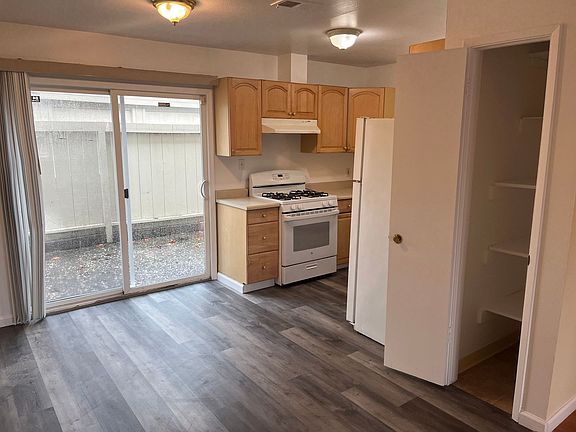 5th image of 118 Rainbow Ct