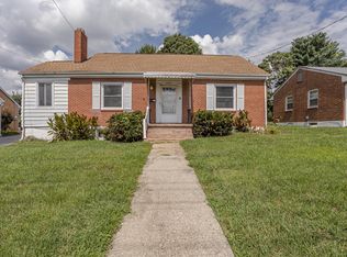 2432 Vancouver Dr NW, Roanoke, VA 24012