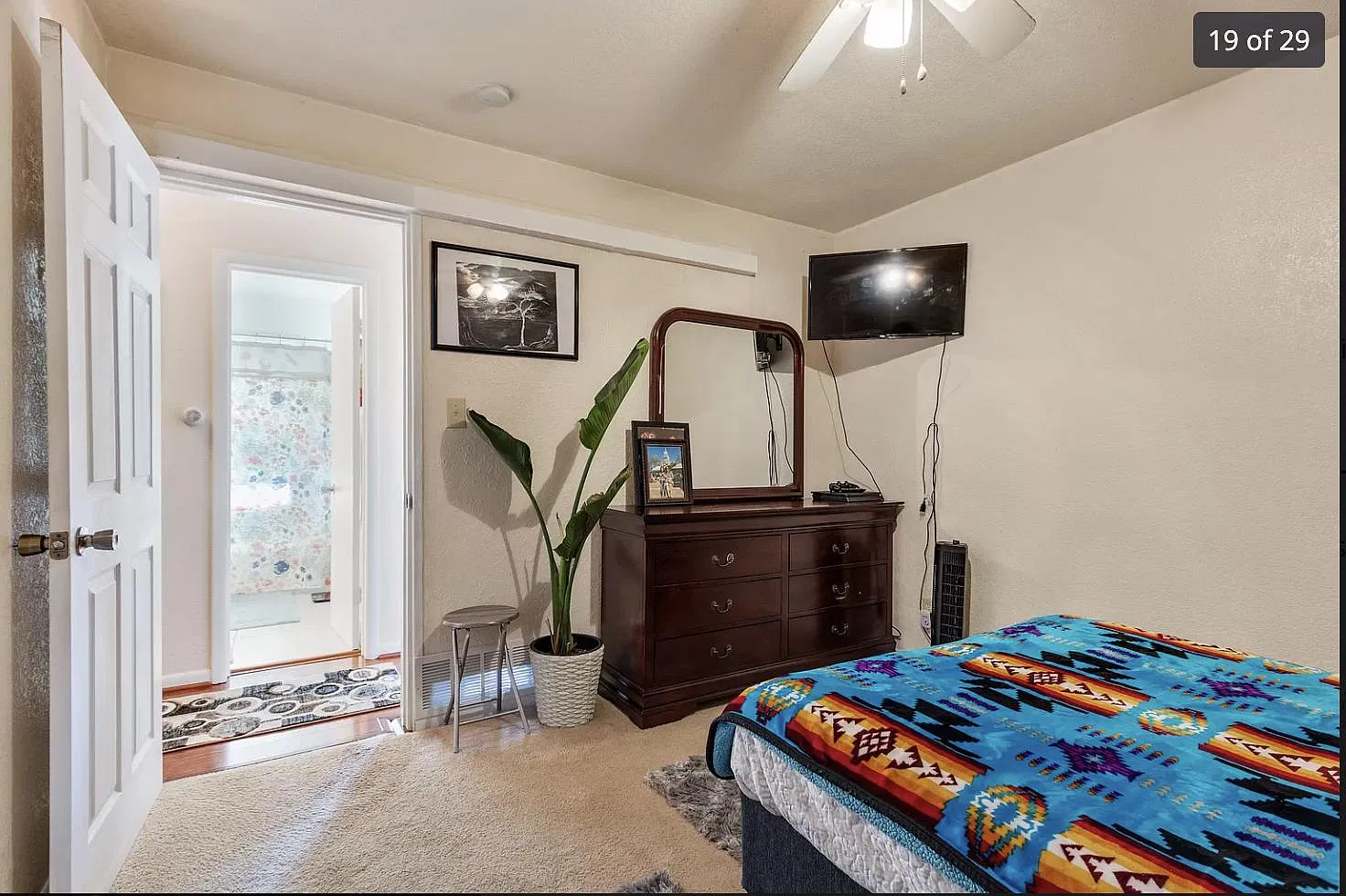 355 Sunnyside Ln — Photo 3