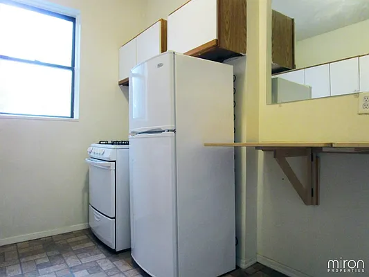 Rented by Miron Properties | media 36