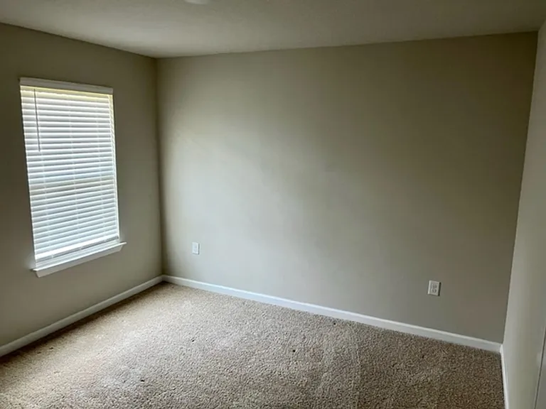 635 Earl Godwin Rd — Photo 9