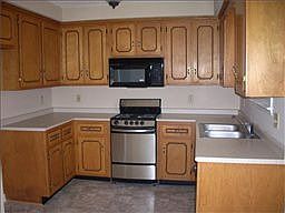 2nd image of 246 Northwood Ter