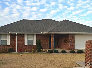 203 Cedar Dr, Davis, OK 73030