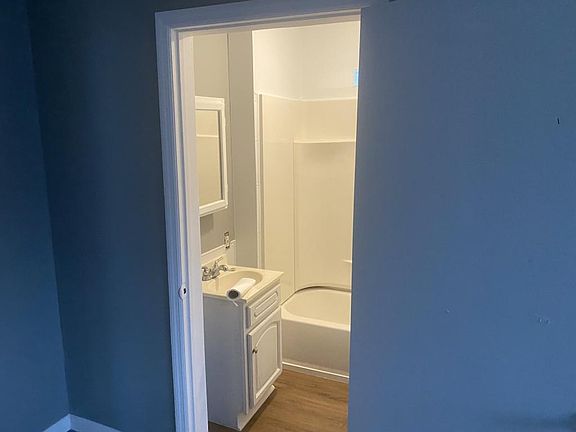3rd image of 256 Central Ave