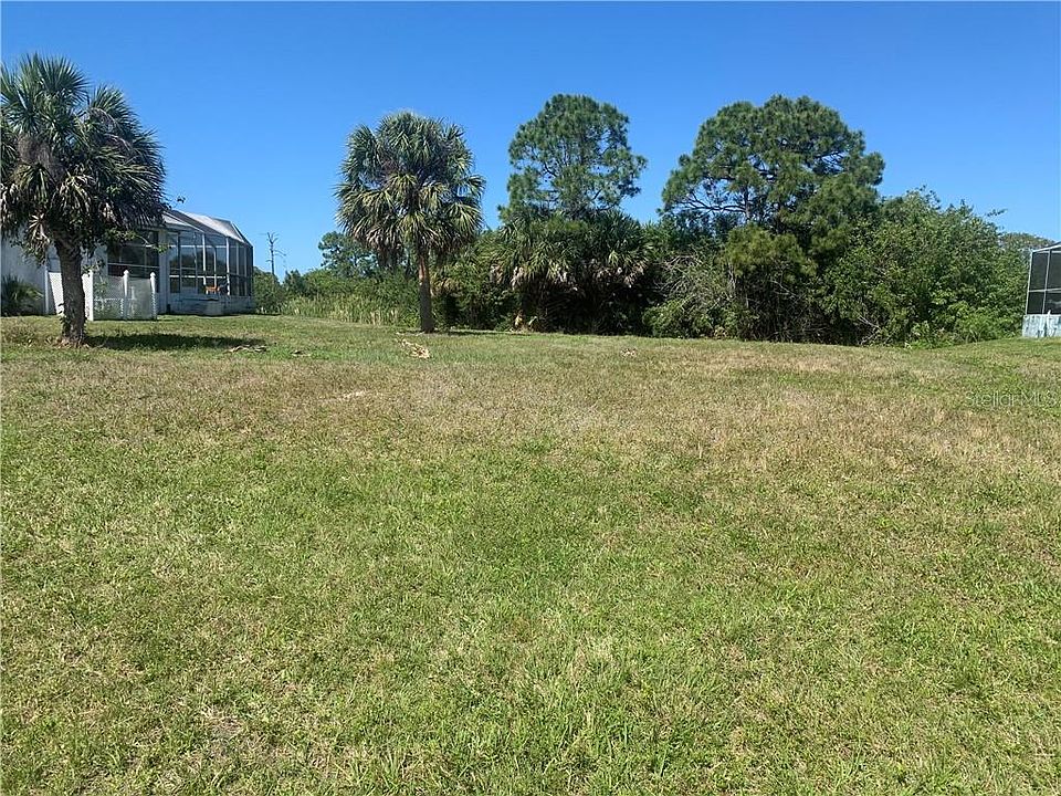 1st image of 1074 Rotonda Cir