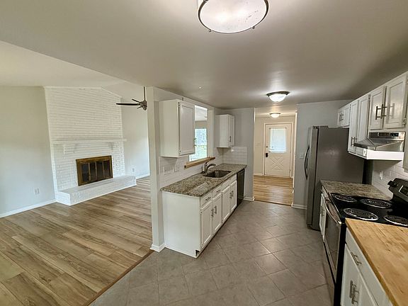 3rd image of 6634 Piney Path Rd