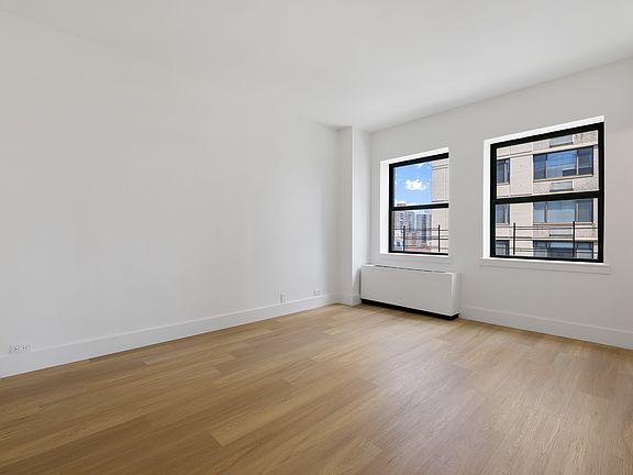 5th image of 600 Columbus Ave APT 9C