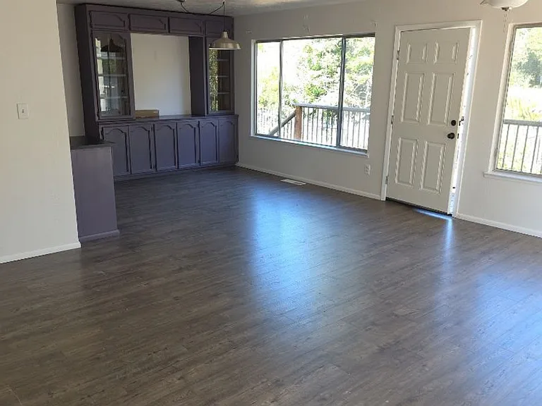 9247 Fairway Dr — Photo 4