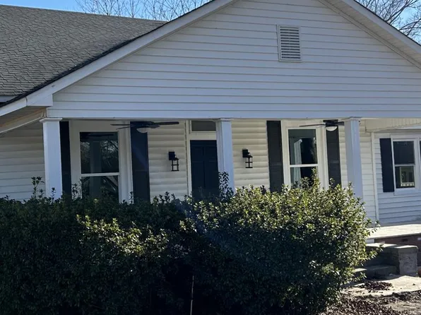 3633 Highway 903 N, La Grange, NC 28551