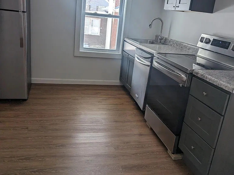 22 Chase St — Photo 7