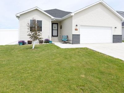 1322 28th Ave W, West Fargo, ND, 58078