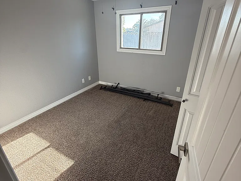5304 W Beck Ln — Photo 27