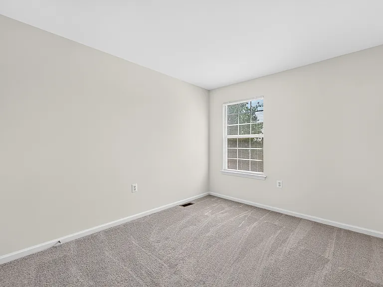 335 Wheatfield Cir — Photo 9