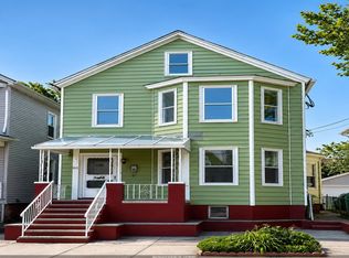 80 W 44th St, Bayonne, NJ 07002