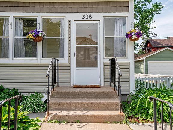 4th image of 306 Harrison Ave