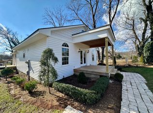 11206 1st St, Apison, TN 37302