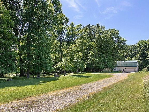 3rd image of 4125 Township Road 121 NW