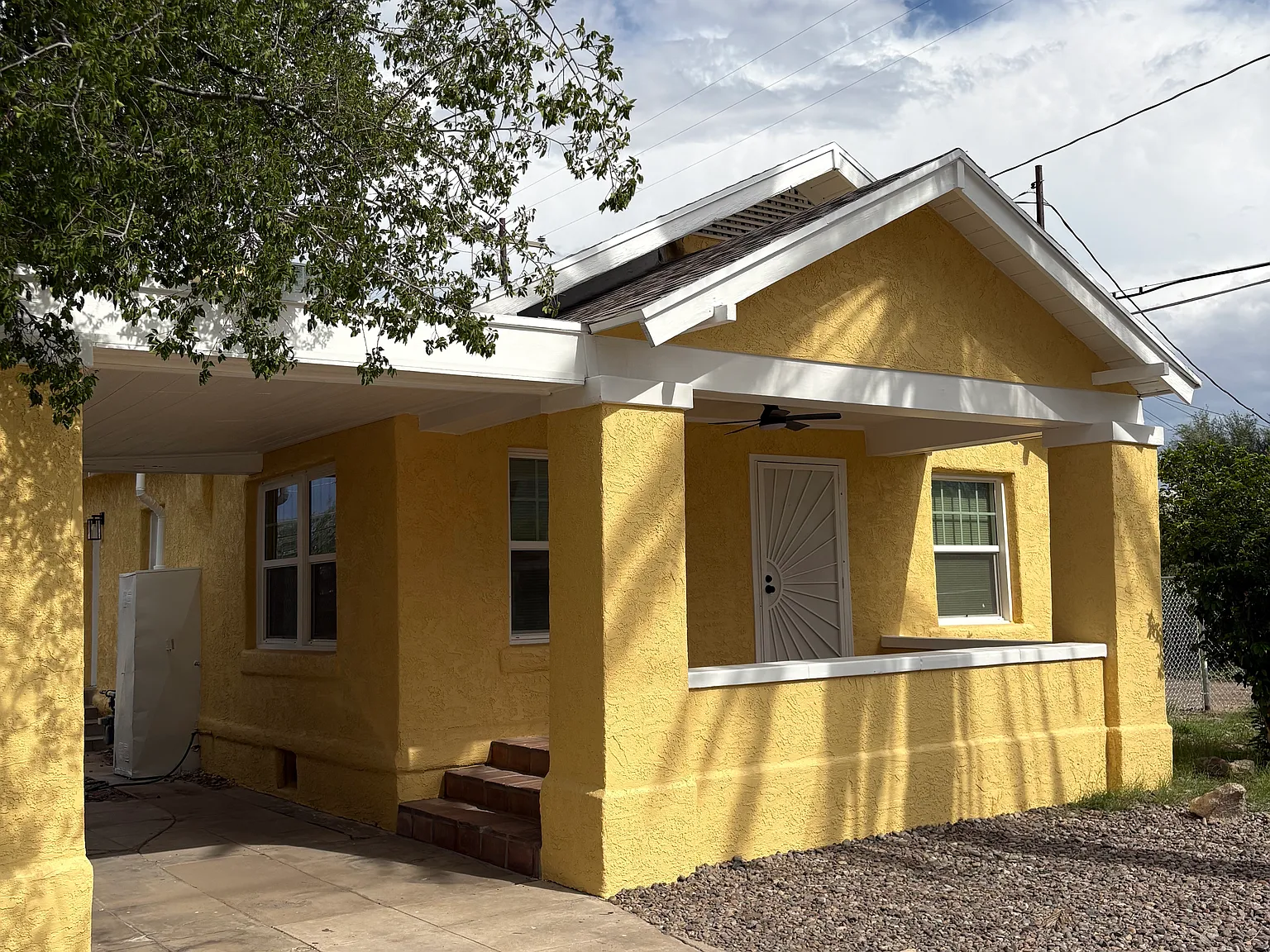 2 bed, 882 sqft, $1,750 — Photo 1
