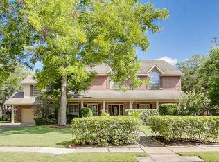 42 Dartmoor St, Sugar Land, TX 77479