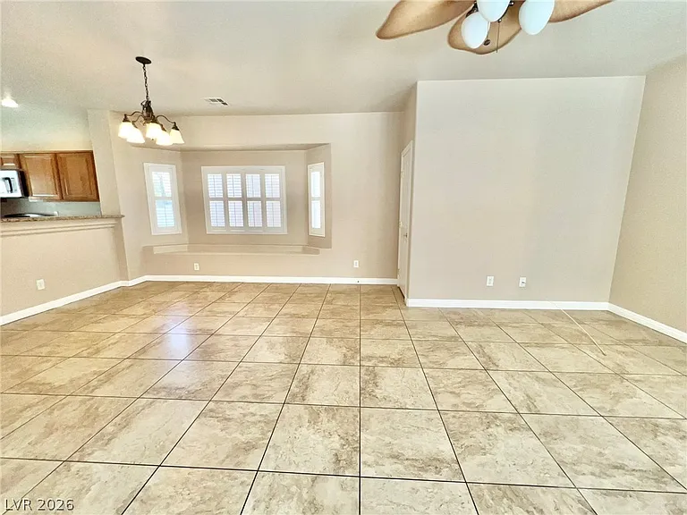5014 Tunnel Falls Dr — Photo 10
