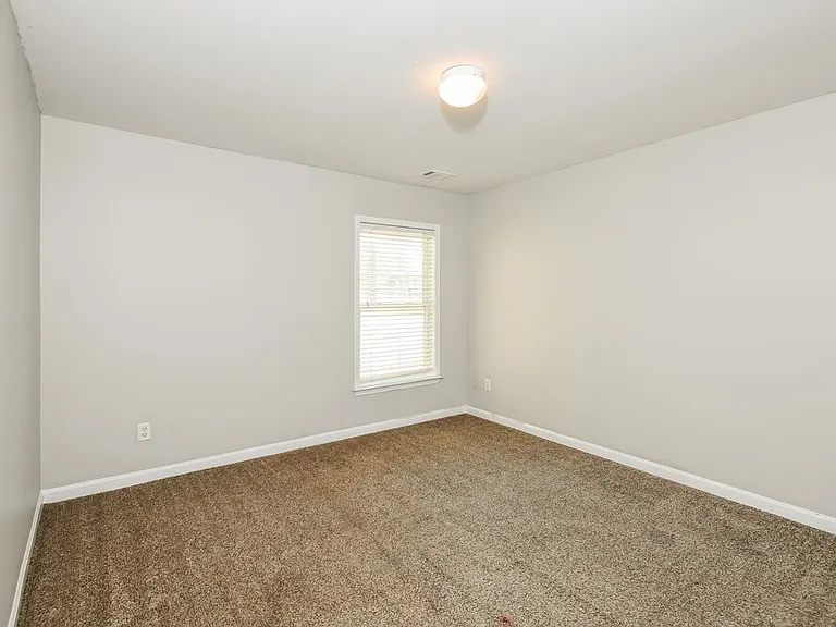 1 Horseshoe Ln — Photo 14