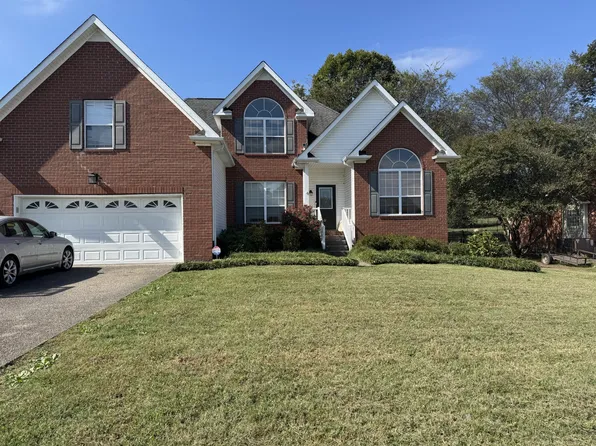 520 Briarhill Rd, Lebanon, TN 37087