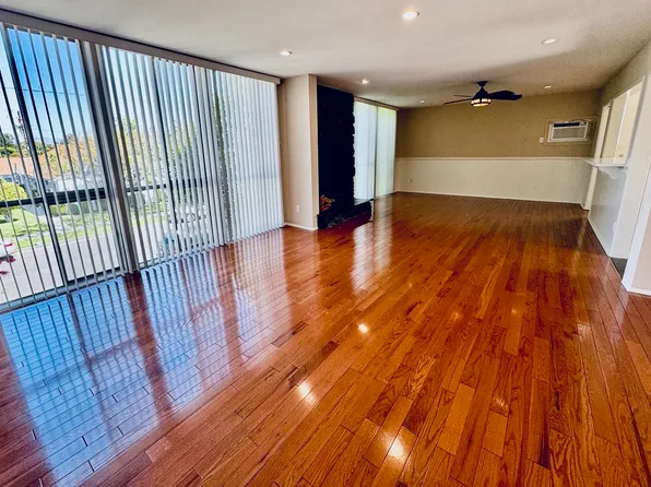 2714 W Clark Ave #F3, Burbank, CA 91505