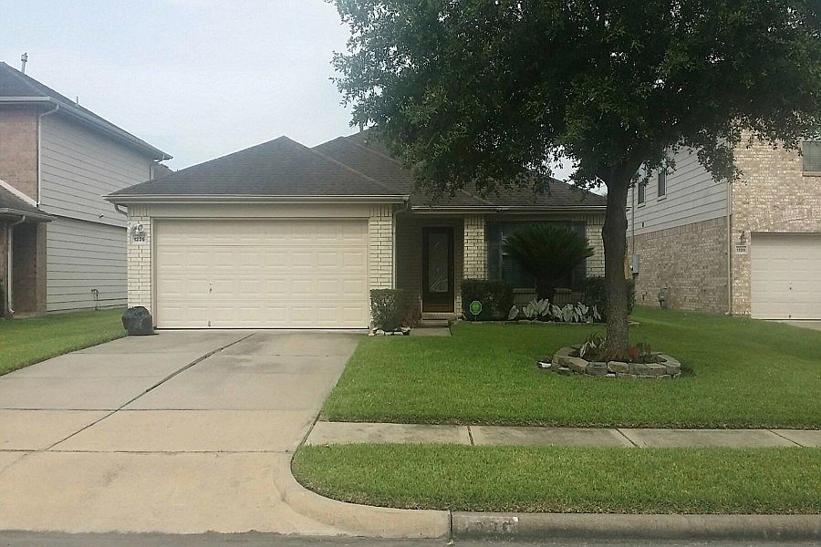 1st image of 1235 Americana Dr