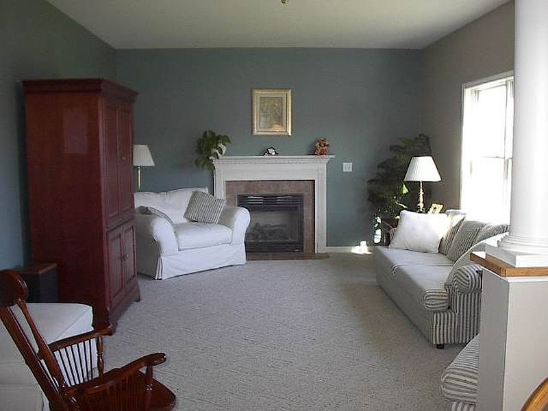 2nd image of 15 PRESTWICK Drive