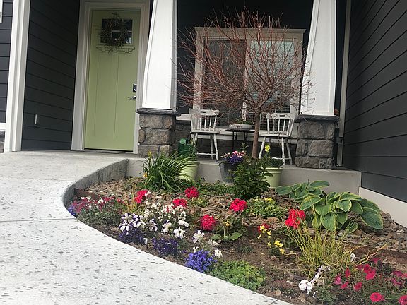 3rd image of 4669 Mountain Bend Dr