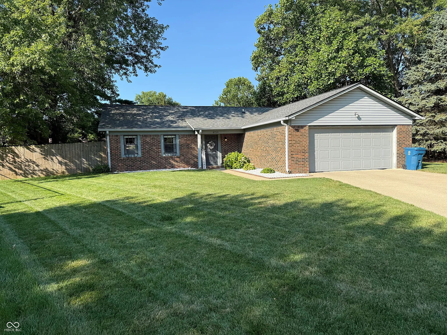 8729 Gunpowder Ct photo 1