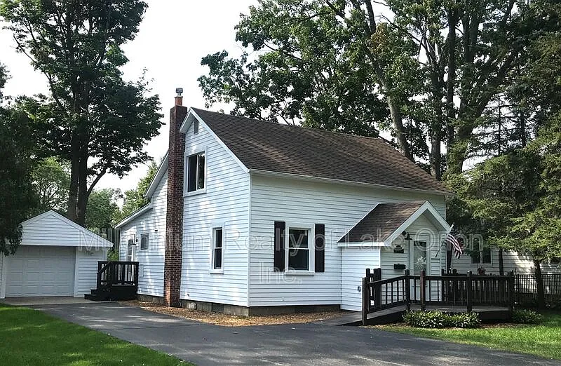 222 Franklin St