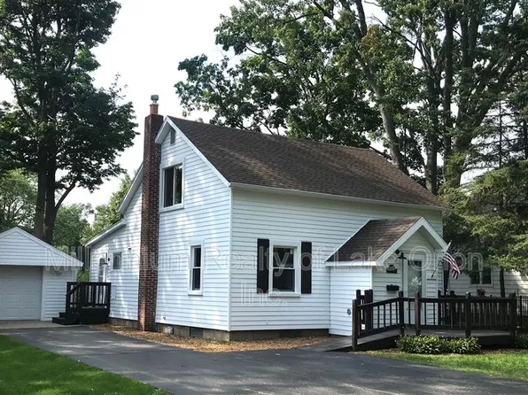 222 Franklin St, Milford, MI 48381