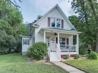 408 Sunnyside Ave, Valley Springs, SD 57068