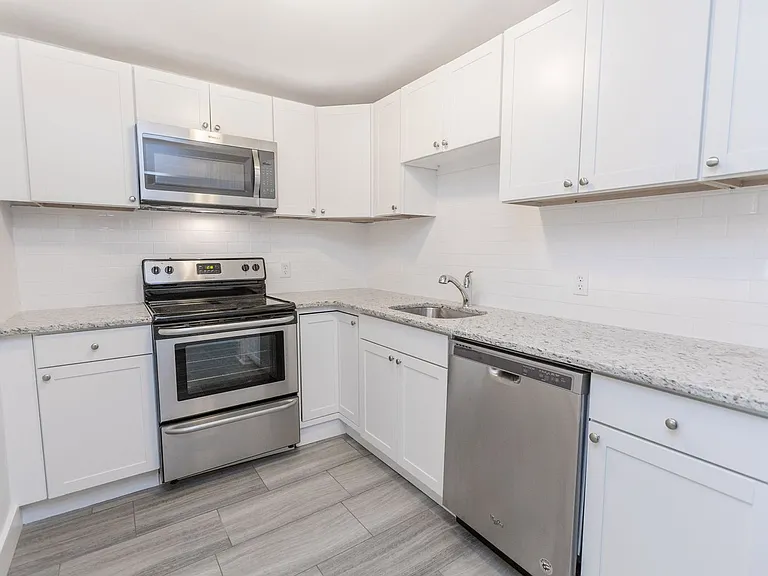 5001 Schutte Ave — Photo 5