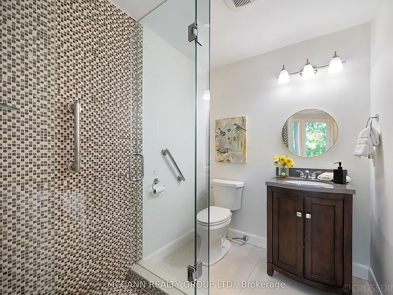 217 Pearson Ave #MAIN 2ND AND THIRD — Photo 33
