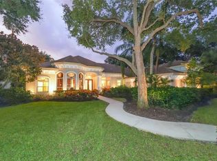 423 E Mac Ewen Dr, Osprey, FL 34229
