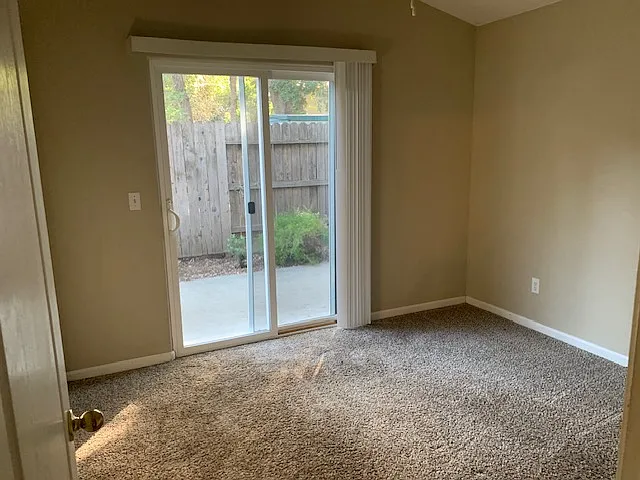 811 Linden St — Photo 6