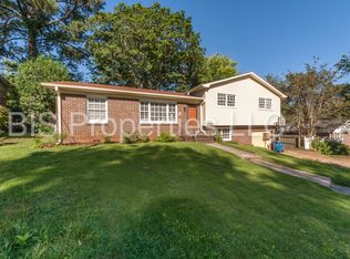 547 Edgeknoll Ln, Birmingham, AL 35209