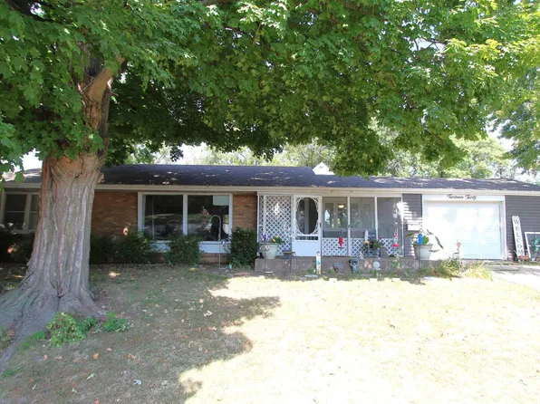 1330 Florence Ave, Clinton, IA 52732