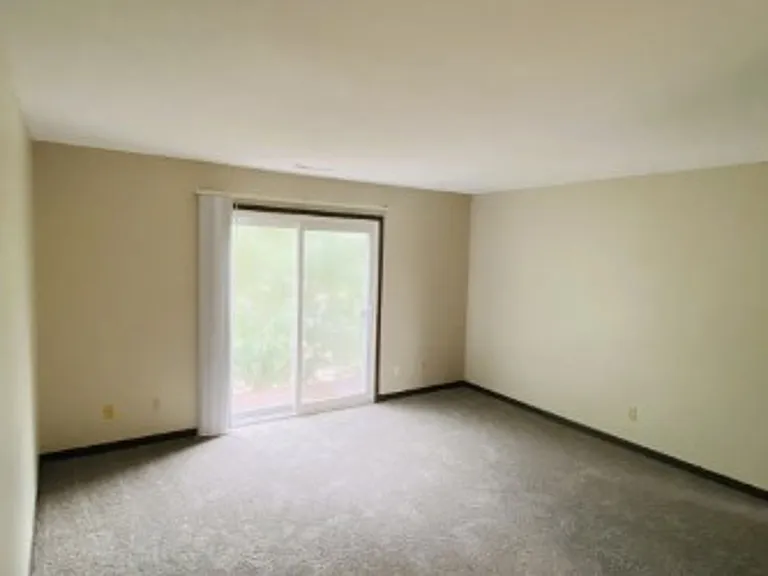 850 Bridgit Ln SE — Photo 5