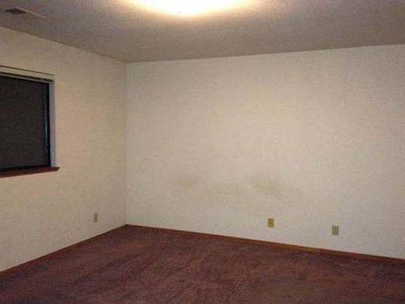 5th image of 1571 Horrell St