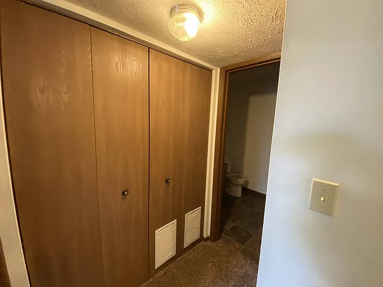 Basswood Apartments — Photo 15