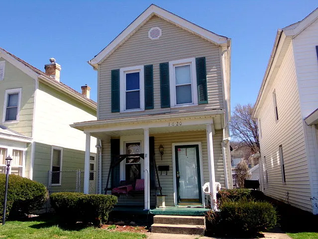 1620 High St photo 1